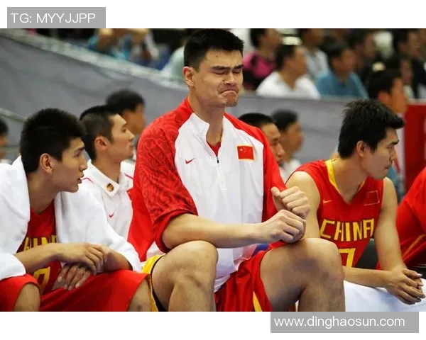 退役足球明星回顾职业生涯与未来展望的深度访谈稿